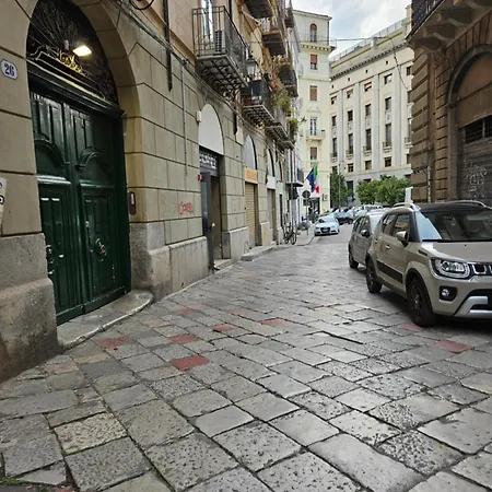 La Stanza Di Vincenzo Florio *
